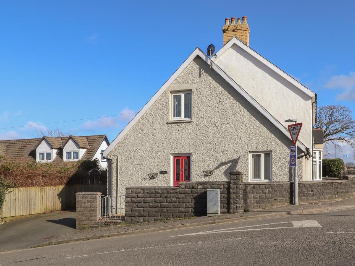 Y Bwthyn Villa Newport  Dış mekan fotoğraf