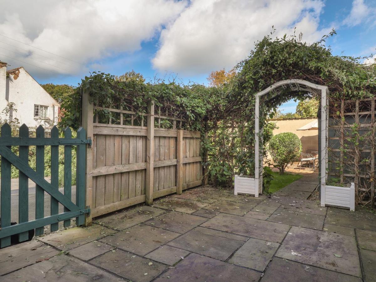 Y Bwthyn Villa Newport  Dış mekan fotoğraf